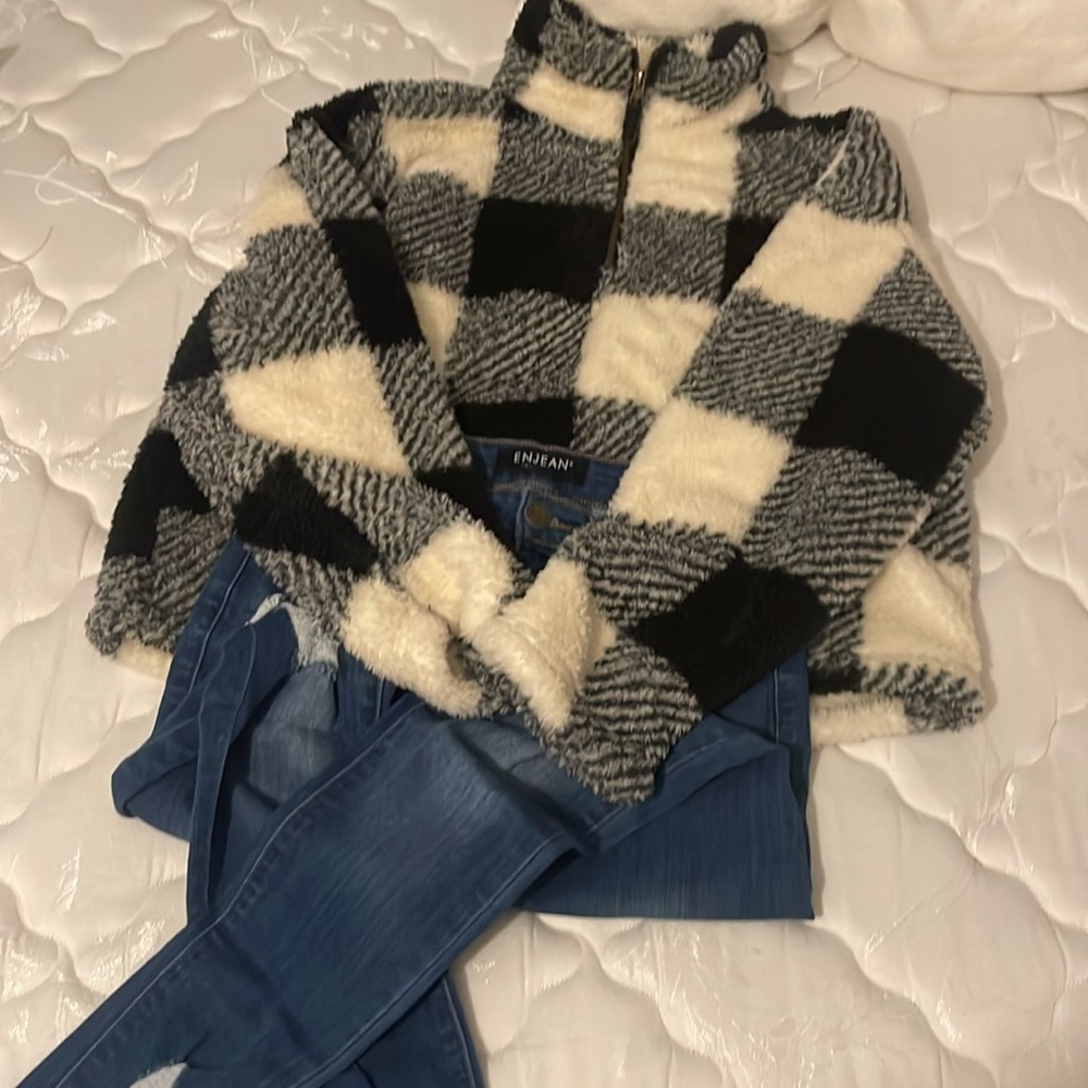 Thread&Supply HalfZip Pullover, Like-New and Enjean distressed skinny, 5, GUC